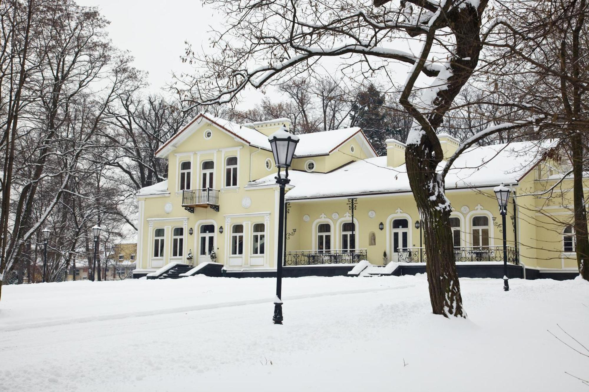 Hotel Dwor Na Wolicy Dębica Exterior foto