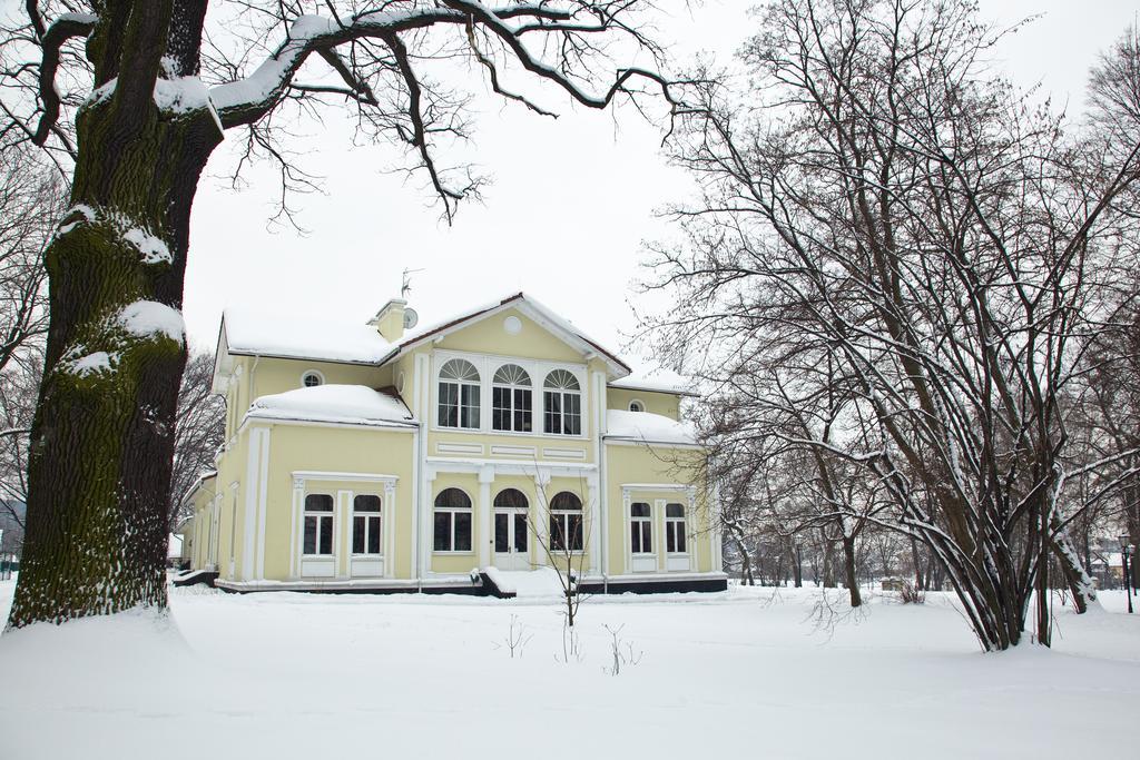 Hotel Dwor Na Wolicy Dębica Exterior foto